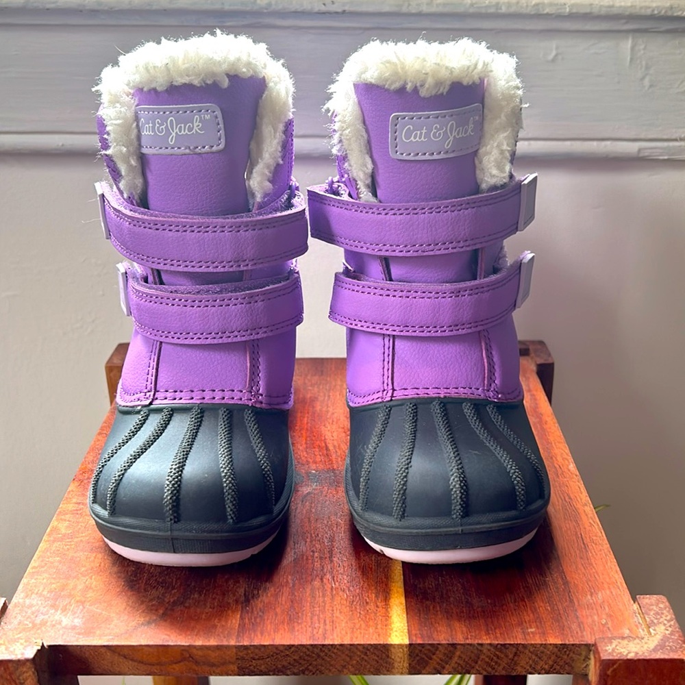 Cat & Jack faux fur lined boots. Purple and grey/black. Size 9 toddler. Like new